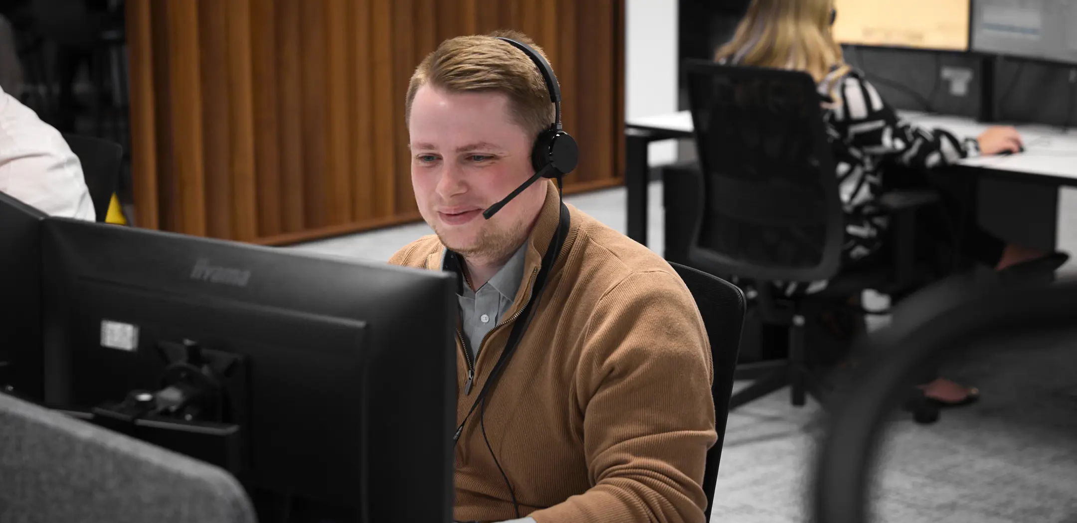 Life Factory 2905 2000Px